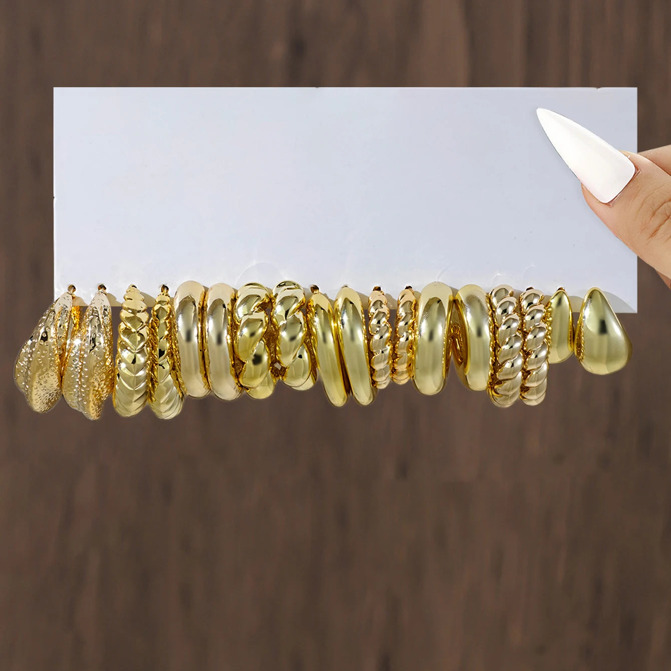 Euro American Cross border Fashion Retro Personalized Exaggerated Geometric C shaped Earrings Set Women Daily Versatile CCB Ligh