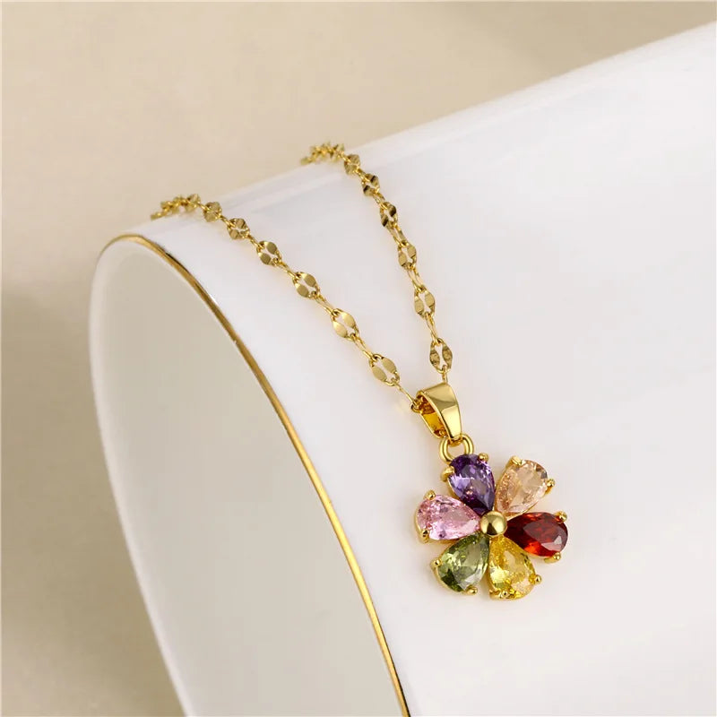 Trendy 18K Gold Plated Zircon Crystal Pendant Stainless Steel Necklace For Women Female Clavicle Chain Jewelry Lady Accessories