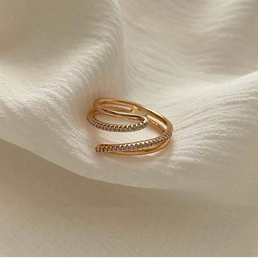 2025 Nwe Stainless Steel 18 K Gold Plated Sun Rings for Women Natural Stone Inlaid in Hollow Metal Texture Ring Trendy Jewelry