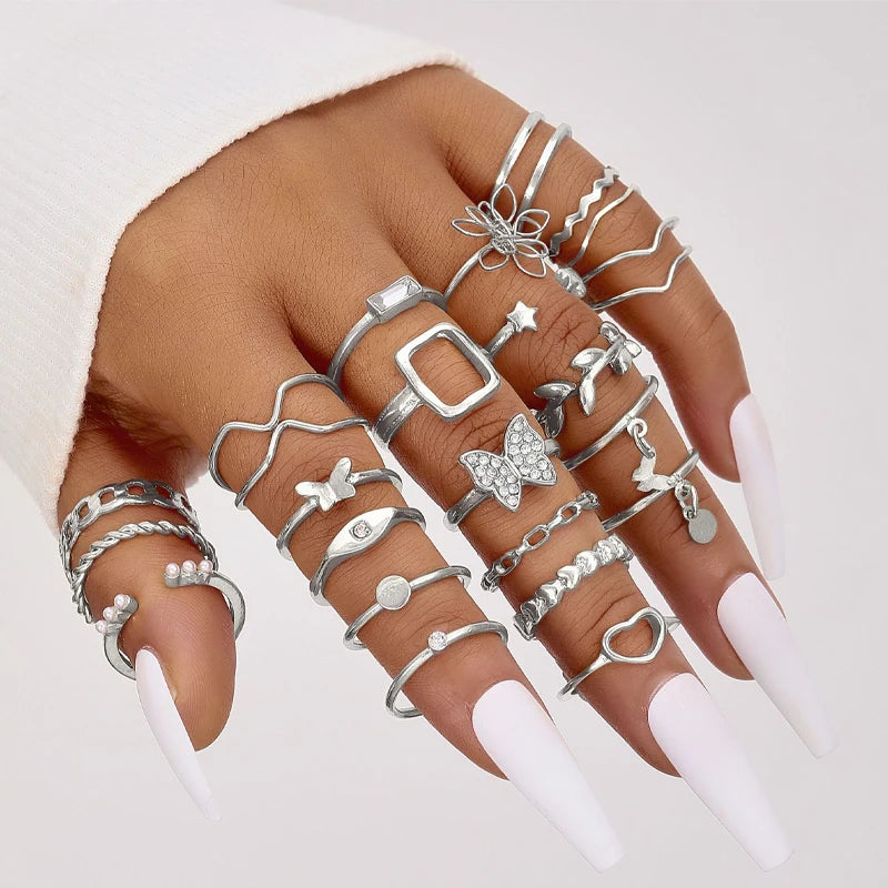 24pcs Fashion Stunning Rhinestone Ring Set Bohemian Elegant Minimalist Snake Geometric Design Ring Party Daily Wear Jewelry Gift