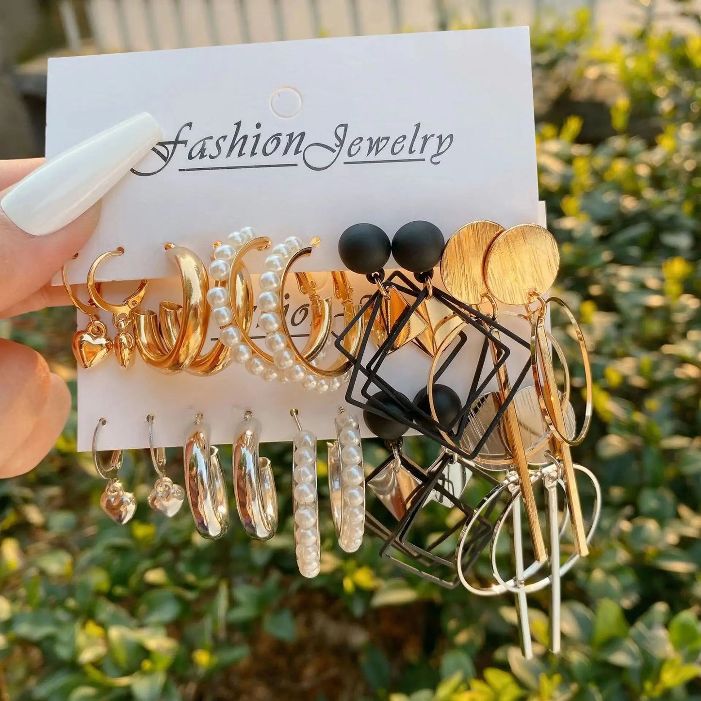 High-end new niche fashion earring sets, creative retro diamond-shaped alloy geometric earring sets