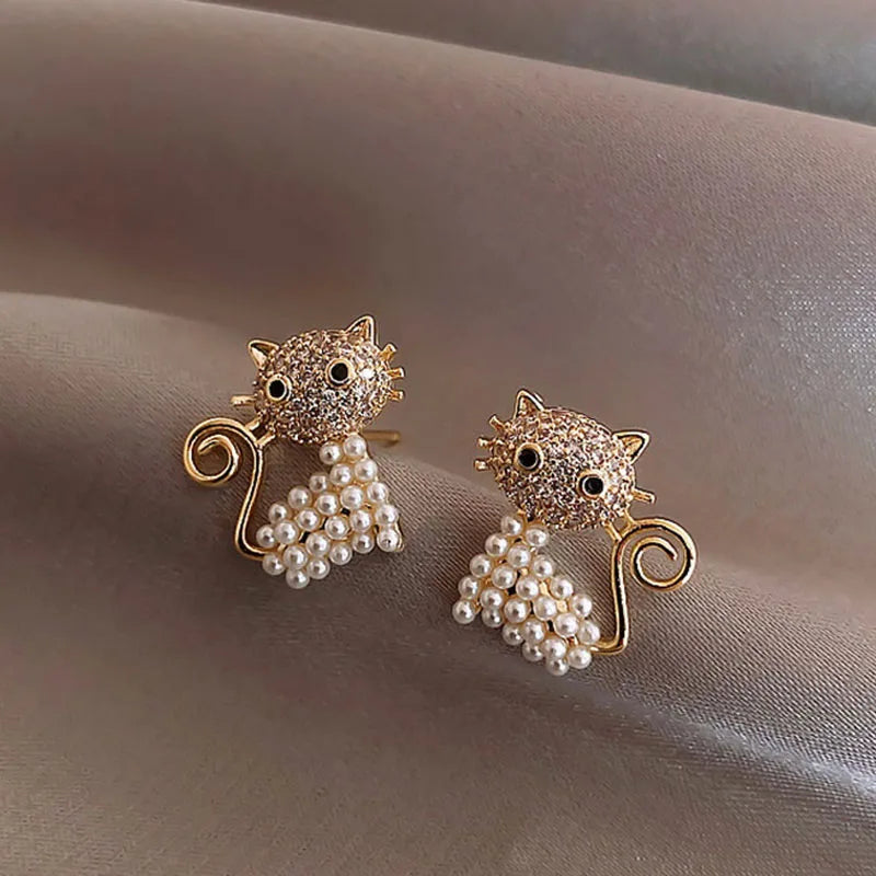 New Trendy Crystal Cute Cat Stud Earrings For Women Fashion Moon Planet Round Water Earring Girl Personality Jewelry